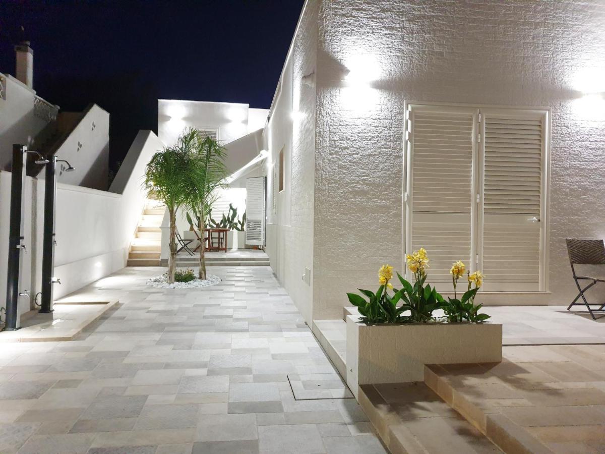 La Baia Apartments Torre Lapillo Ngoại thất bức ảnh